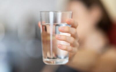 La Importancia de Beber Agua Purificada: Salud y Bienestar